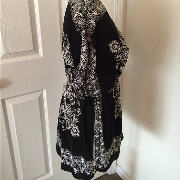 Patterned Top - Picture 3 of 3